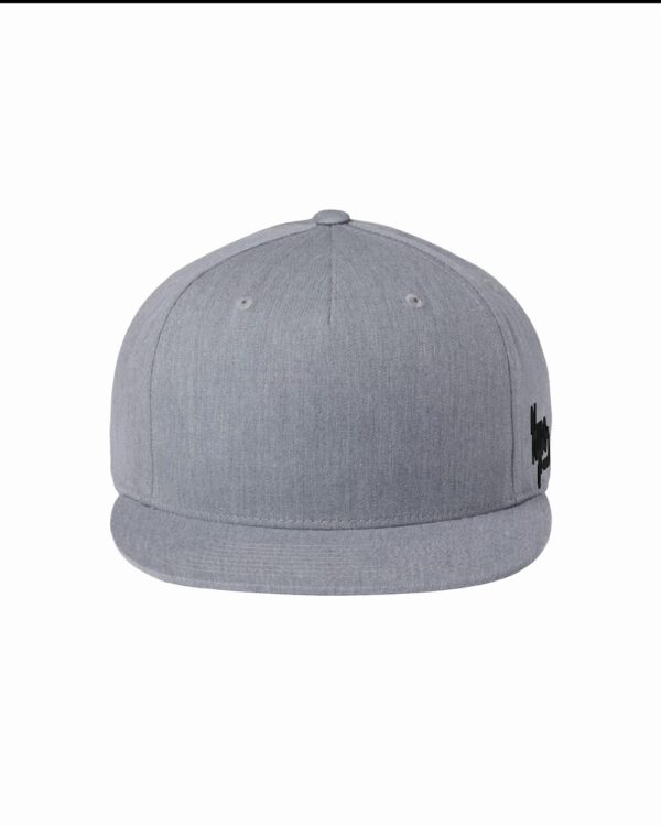 Side logo Hat - Image 3